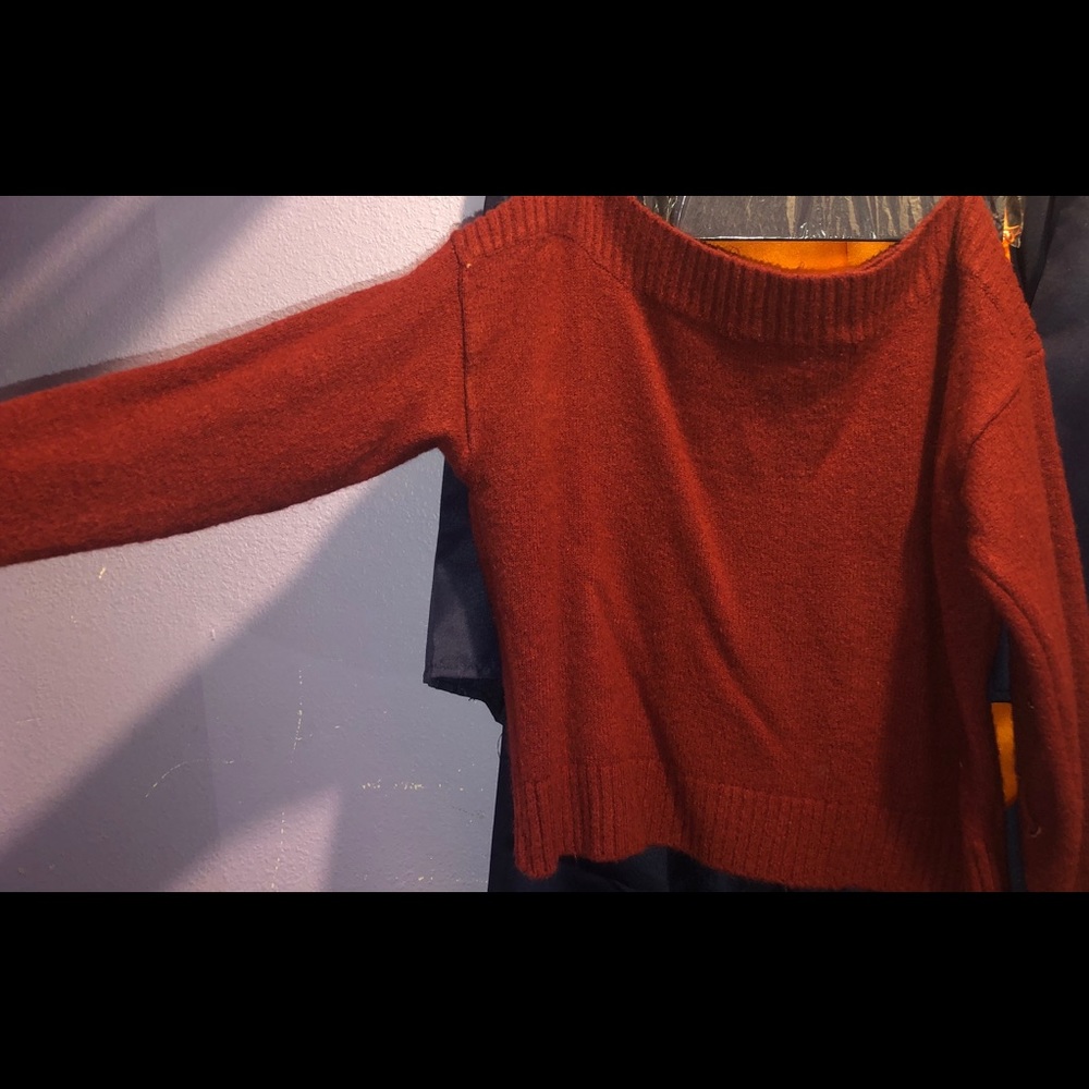 Maroon soft crop sweater